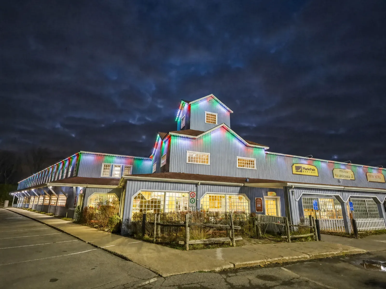 Vision Bleu permanent LED lighting on a commercial building