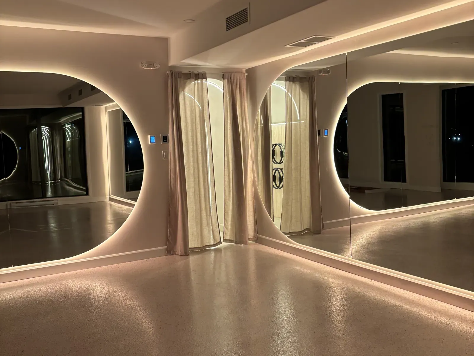 Vision Bleu permanent LED lighting in a fitness studio — view 19