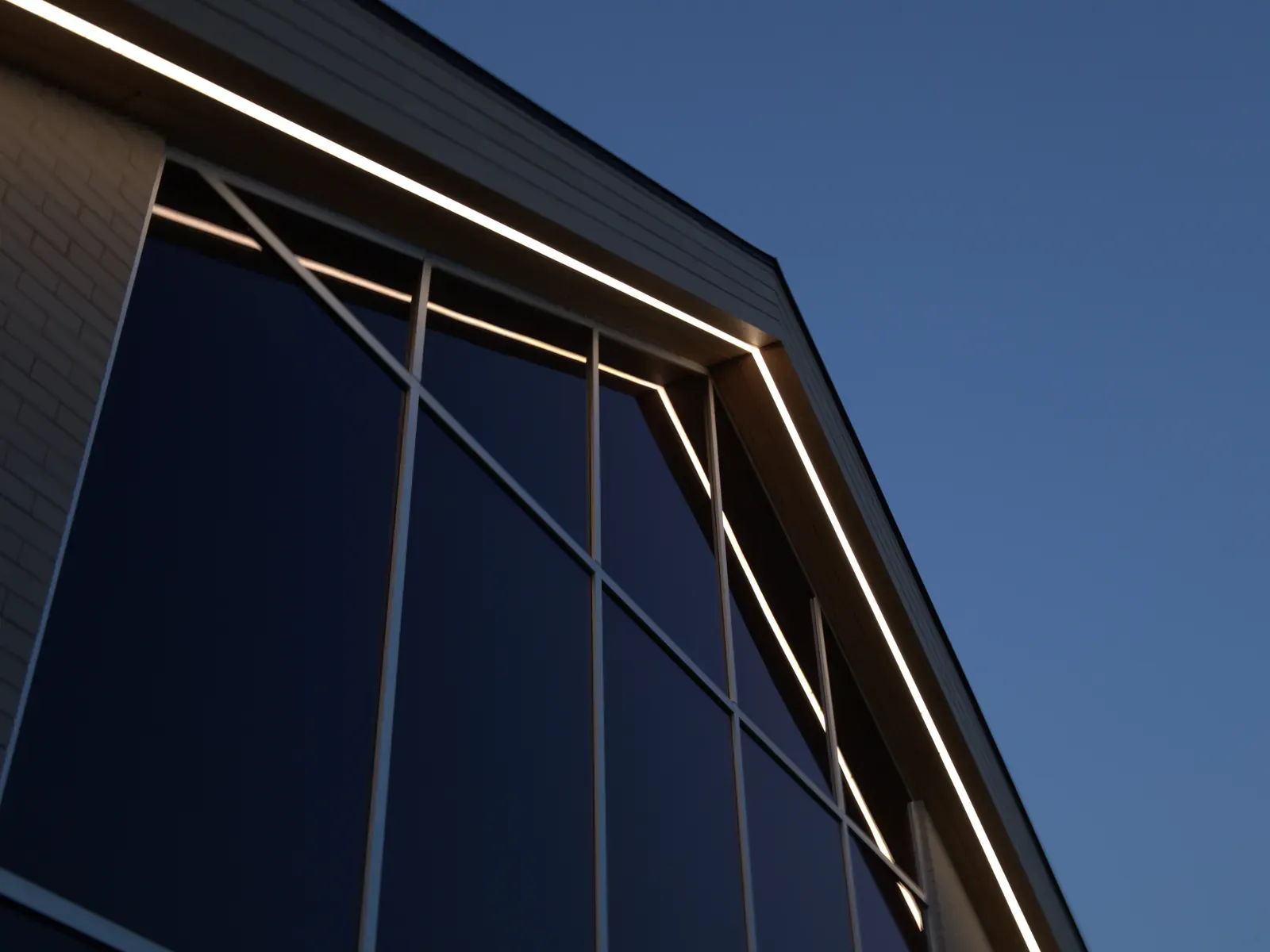 Vision Bleu permanent LED lighting on a public building — view 3
